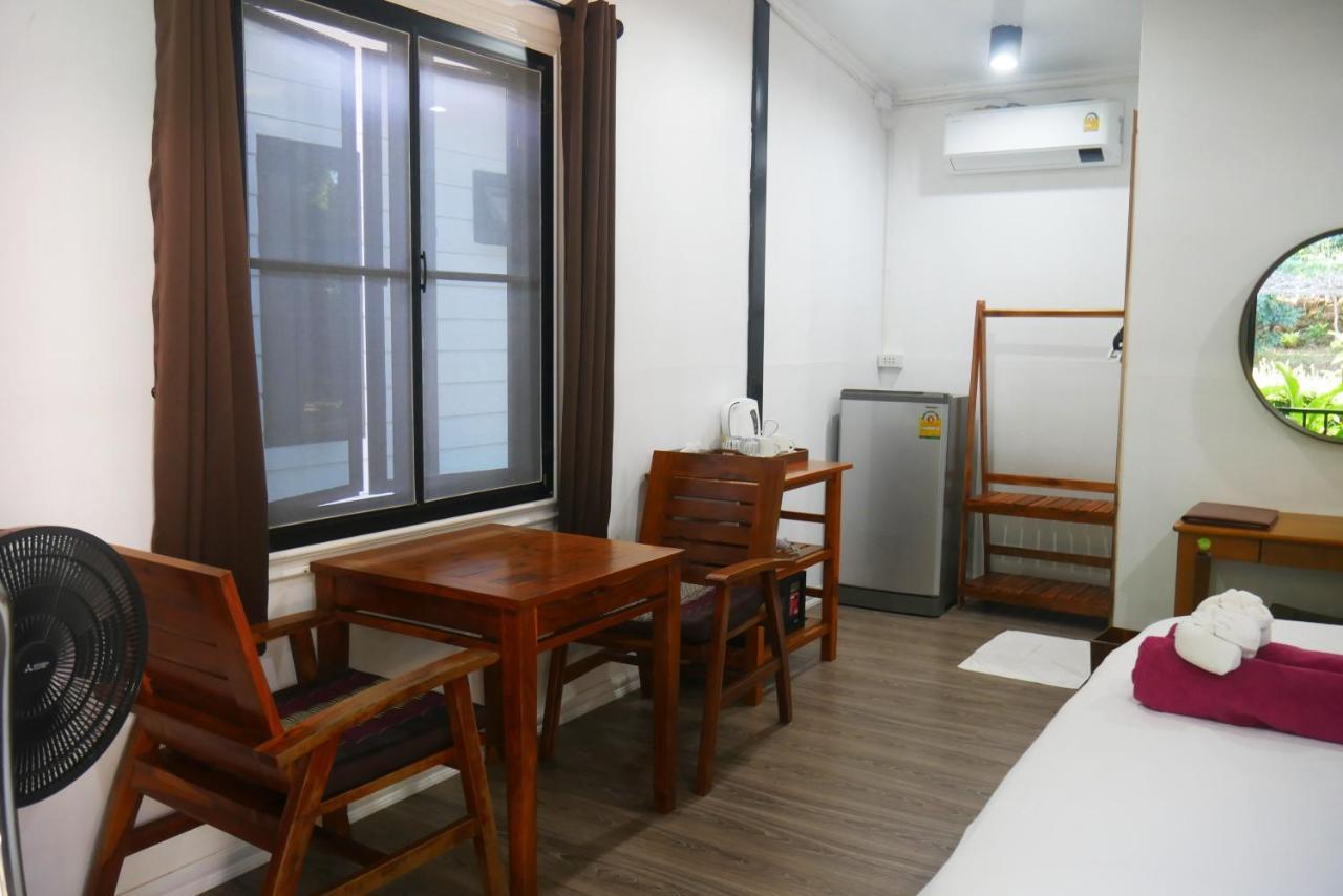 Big Elk Steak House - Homestay Trat Bagian luar foto